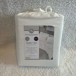 Four Piece Queen Sheet Set